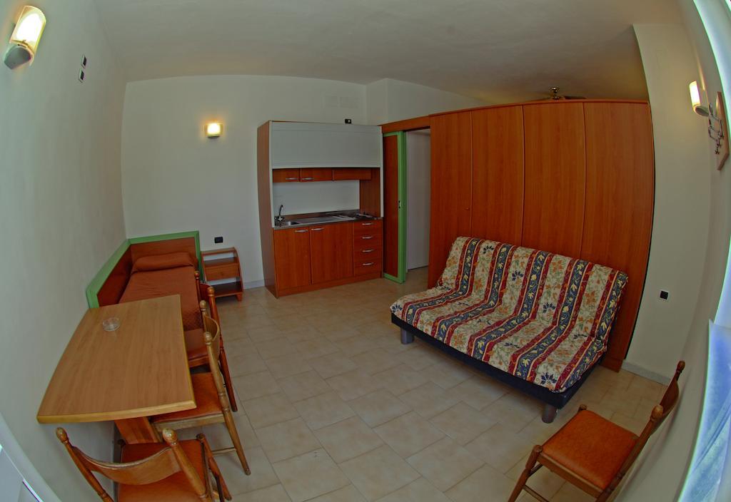 Hotel Villaggio Club Altalia Residence Brancaleone Номер фото